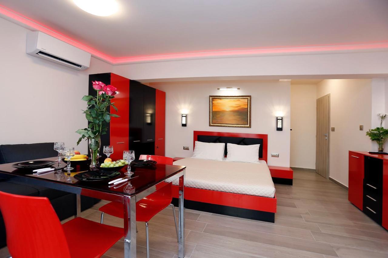 Deluxe 2 Studios City Center 布尔加斯 外观 照片